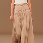 FLORAL PASSEMENTERIE 4,9cm CHAMPAGNE/LIGHT SUEDE 20 m