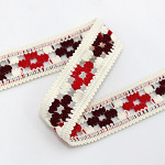 FLOWER CROCHET LACE 2,4cm CHAMPAGNE/RED APPLE/WINE 30m