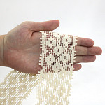FLOWER TRIPLE BEAK LACE 6,2cm RAW 30m