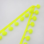 POM POM BALL PASSEMENTERIE 2,5cm NEON YELLOW 50m / PASAMANERÍA POMPÓN 2,5cm AMARILLO NEÓN 50m