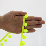 POM POM BALL PASSEMENTERIE 2,5cm NEON YELLOW 50m / PASAMANERÍA POMPÓN 2,5cm AMARILLO NEÓN 50m