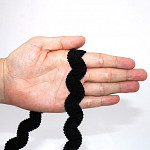 VELVETY SCROLL GIMP ELASTIC 2,4cm BLACK 20m