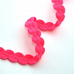 ZIG ZAG PASSEMENTERIE 1,4cm NEON PINK 50m / PASAMANERÍA ZIG ZAG 1,4cm ROSA NEÓN 50m